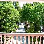 Gridi- Me Qera Апартаменты
