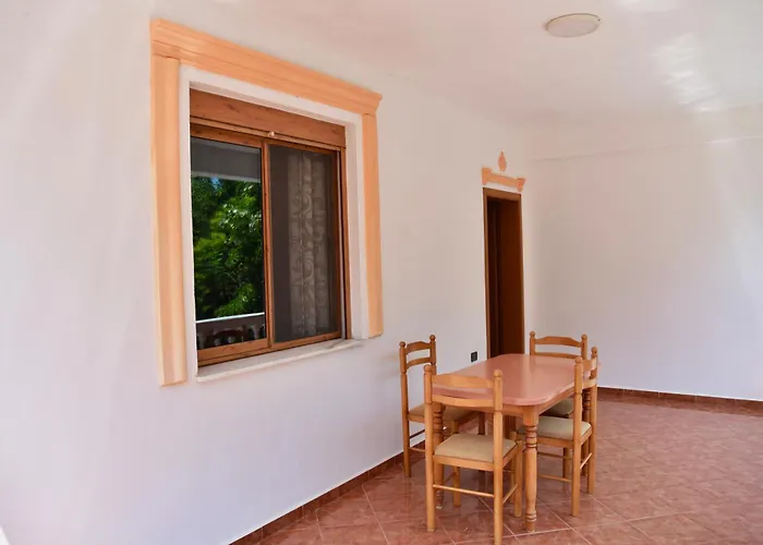 Gridi- Me Qera Apartmán