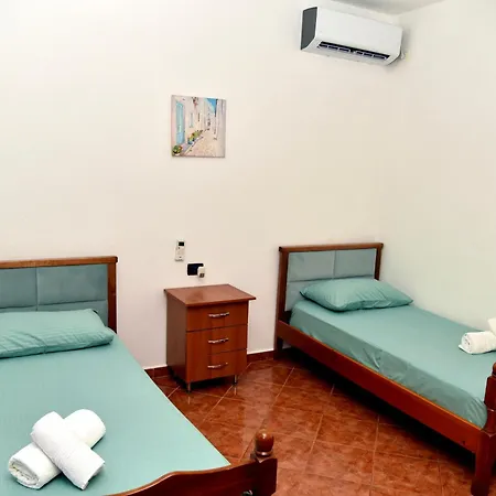 Gridi- Me Qera Apartamento Spille