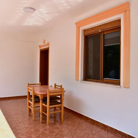 Apartament Gridi- Me Qera *