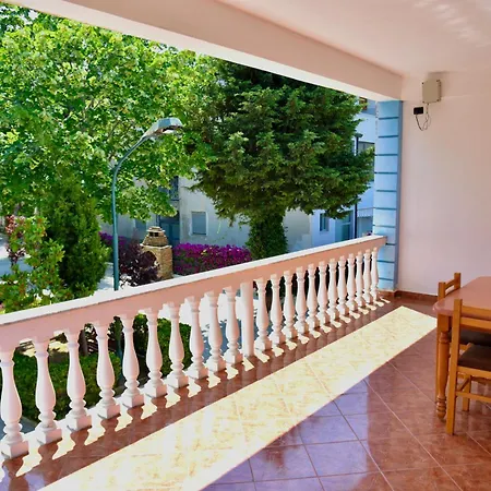 Apartament Gridi- Me Qera *