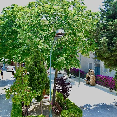 Gridi- Me Qera Apartment *