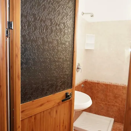 Gridi- Me Qera Apartament Spille